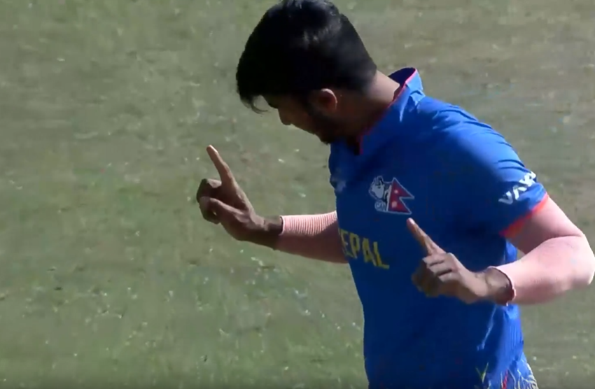 Rashid Khan's 3 for 7 | Bowl Match 3