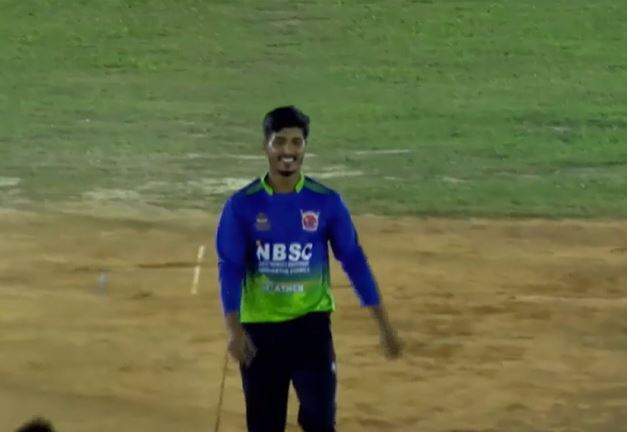 Rashid Khan's 3 for 6 | Match 33