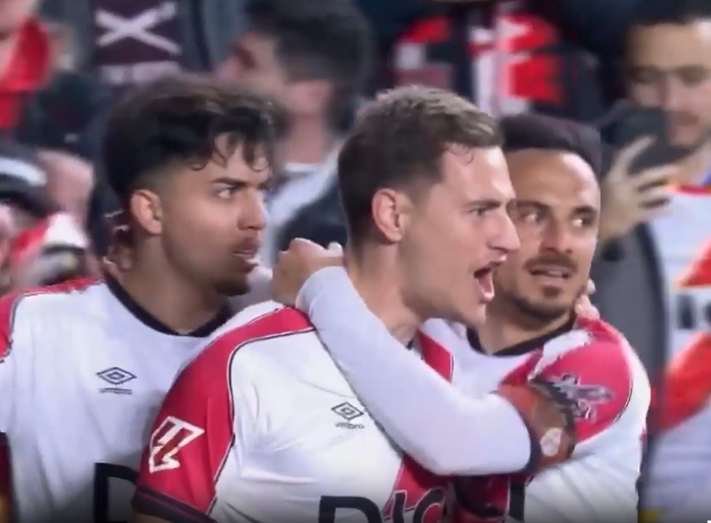 HALF-TIME HAMMER! De Frutos aims with a clinical strike 