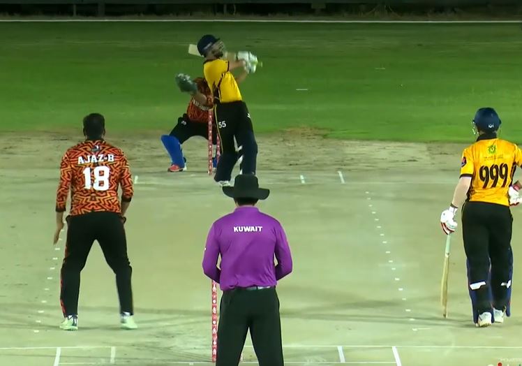 Shiraz Khan's 3 for 27 | Match 20