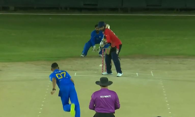 Salim Hamza's 3 for 10 | Match 28