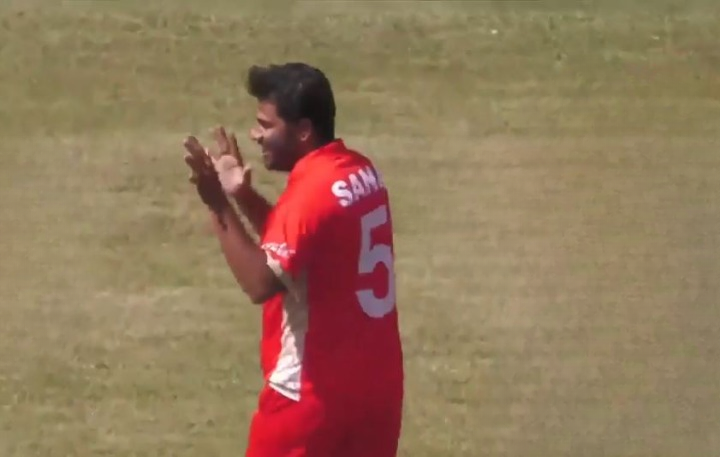 Kaleem Sana's 3 for 40 | Match 80
