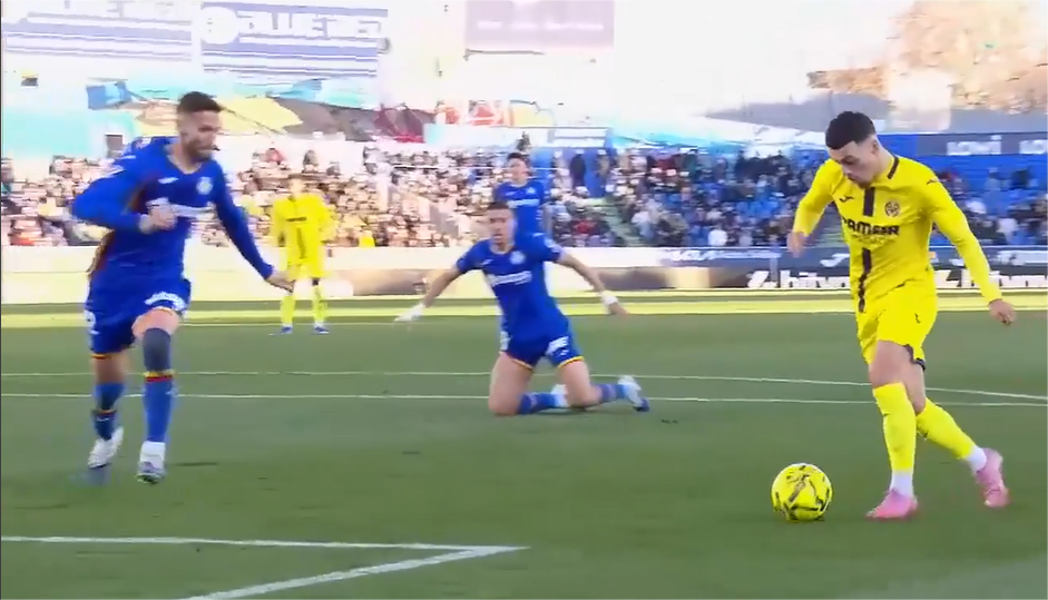 COOL AS ICE! Mikautadze keeps his composure to pull one back