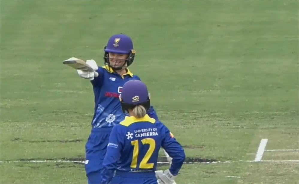 Annie Wikman's 69 off 86 | Match 33