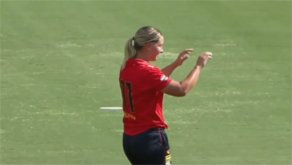 Madeline Penna's 3 for 34 | Match 36