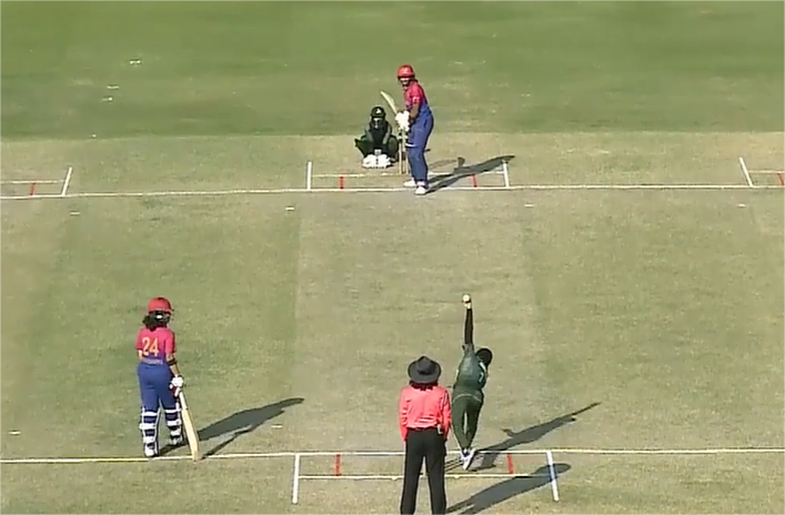 Esha Oza's 64 off 35 | Match 11