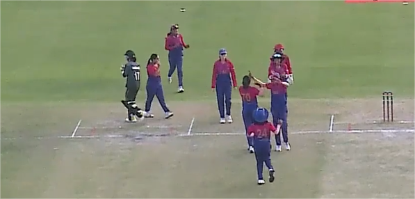 Athige Silva's 4 for 6 | Match 11