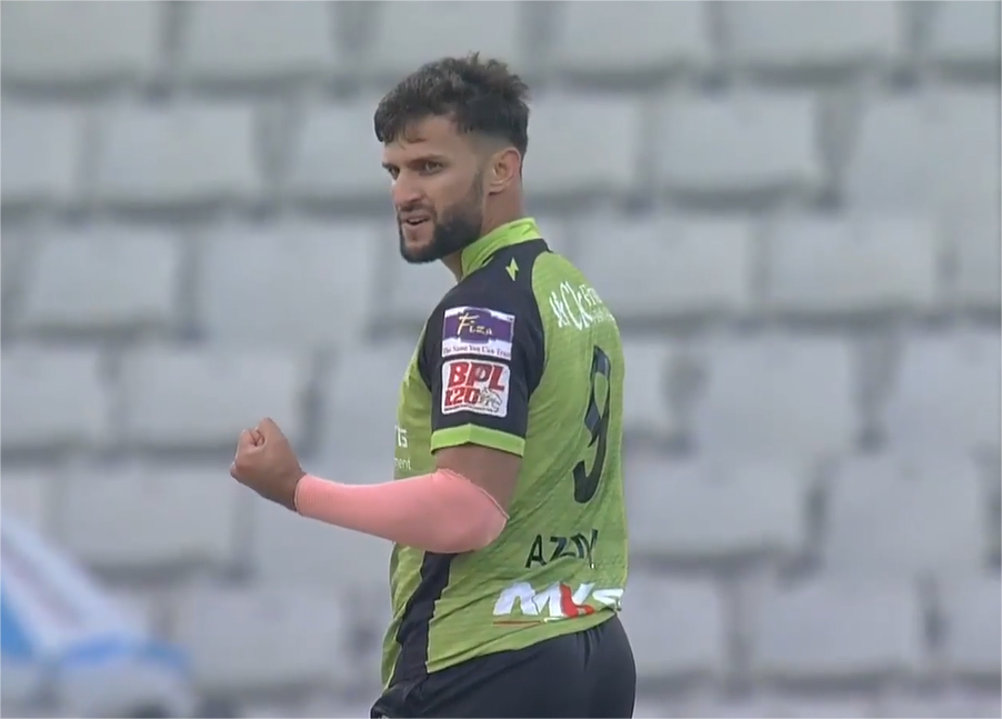 Azmatullah Omarzai's 3 for 40 | Match 9