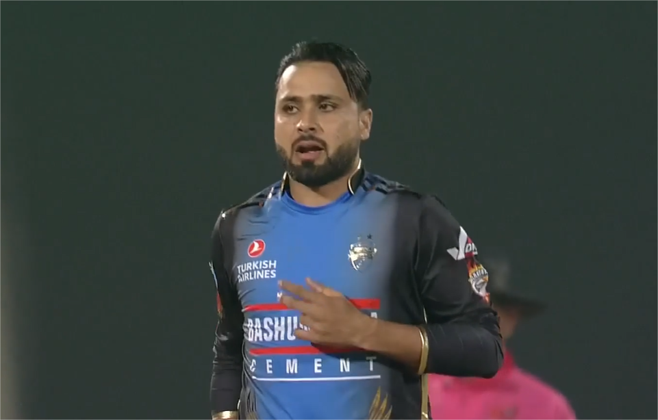 Faheem Ashraf's 3 for 18 | Match 12