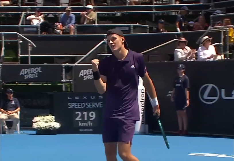 Giovanni Mpetshi Perricard vs Jakub Mensik  | Quarter-finals | Centre Court