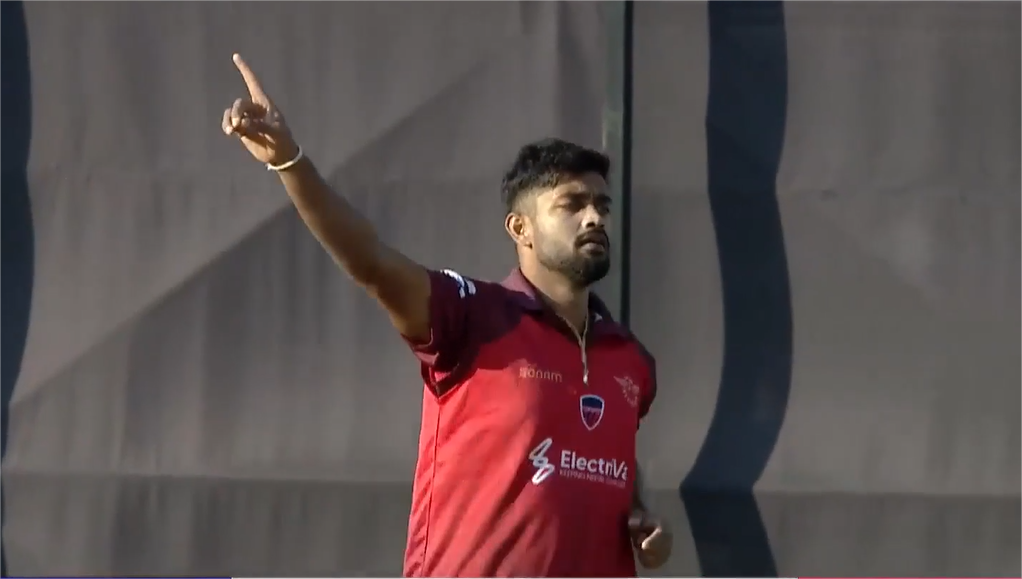 Dhananjaya Lakshan's 3 for 20 | Match 27