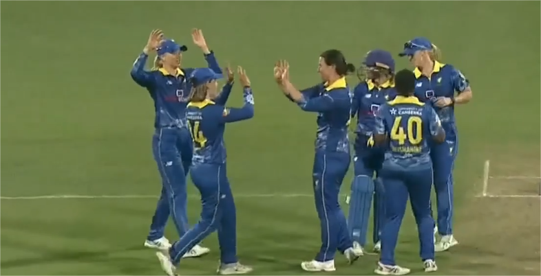 Georgia Elwiss's 3 for 58 | Match 30