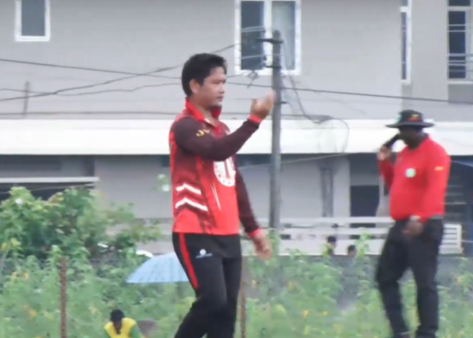 Techi Neri's 3 for 35 | Match 11