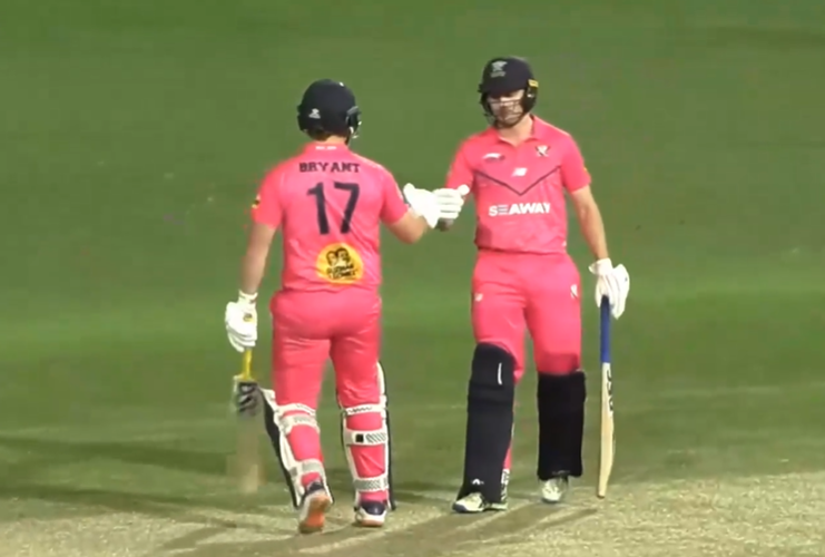 Max Bryant's 76 off 38 | Final