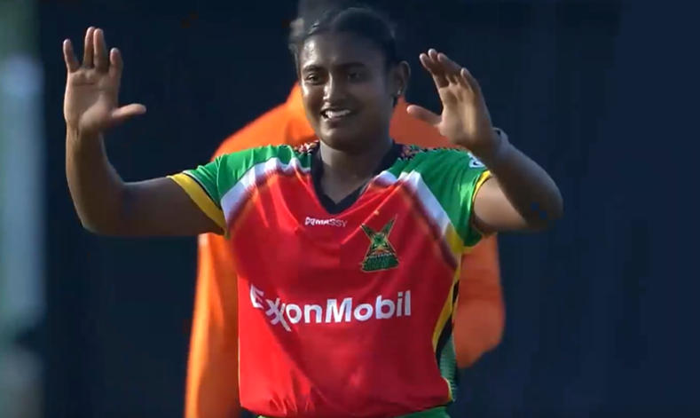 Ashmini Munisar's 3 for 21 | Match 1