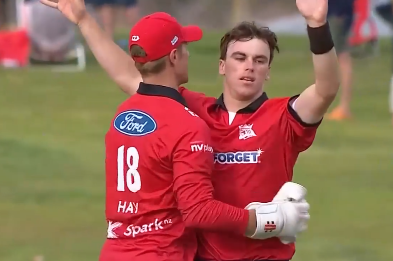 Cameron Paul's 3 for 32 | Match 3