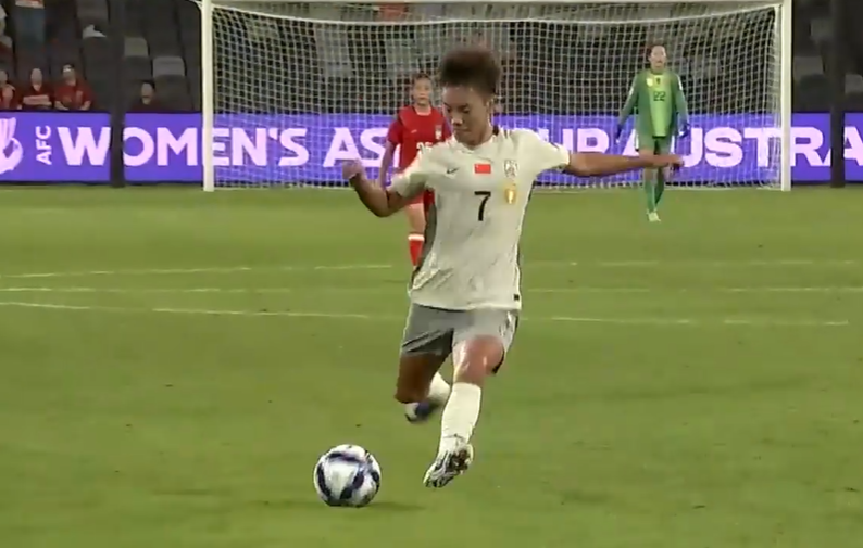 FROM DISTANCE! Wang Shuang breaks the deadlock