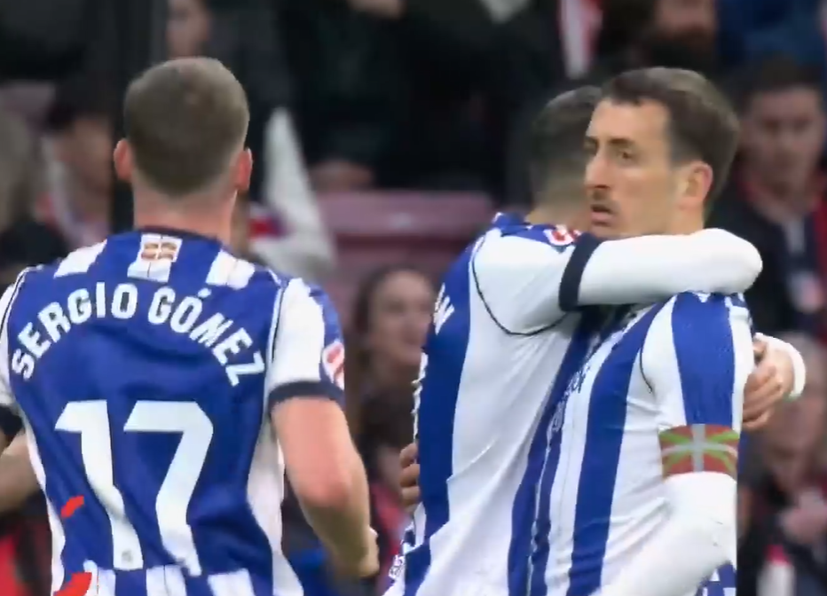 SCREAMER ALERT! Oyarzabal strikes an absolute beauty