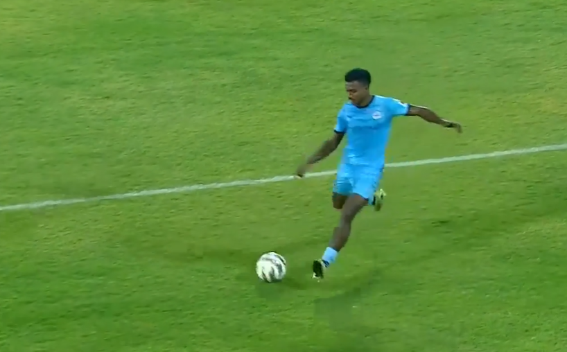 WOWZA! PN Noufal bends one into the top corner