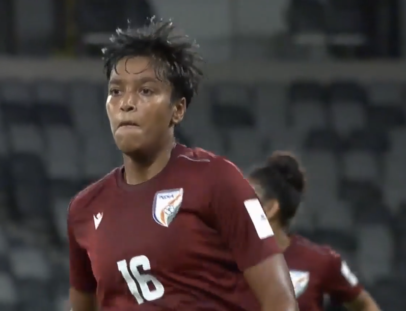 GOLAZO! Manisha fires India level with a stunning free-kick