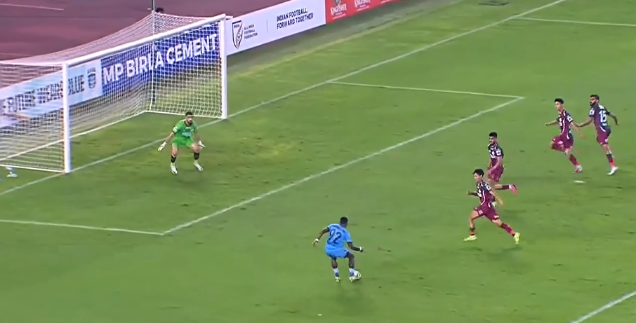 TEAMWORK AT ITS BEST! PN Noufal finishes a brilliant move