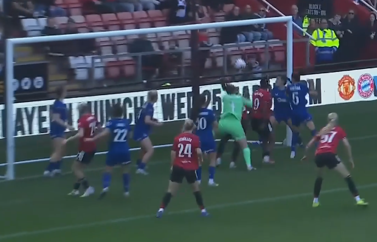 LATE WINNER! Malard keeps United’s title hopes alive