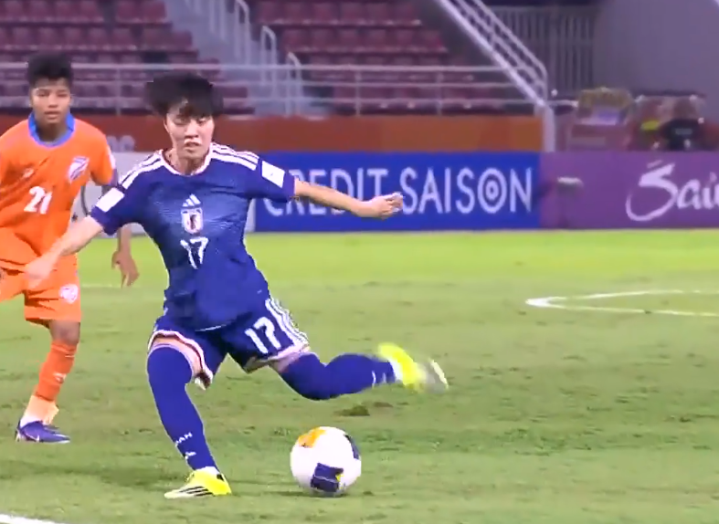 SENSATIONAL! Yura Honda's long-range hit makes it 6-0
