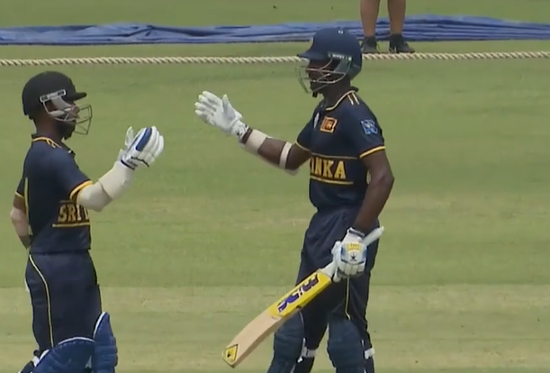 Sonal Dinusha's 93 off 77 | 2nd ODI