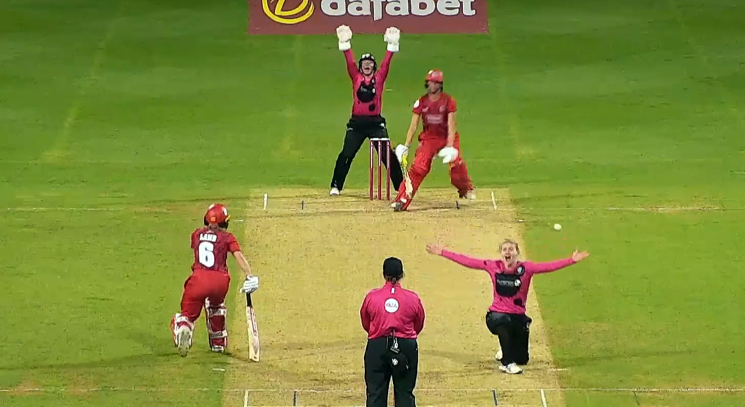 Charlie Dean's 4 for 9 | Match 22