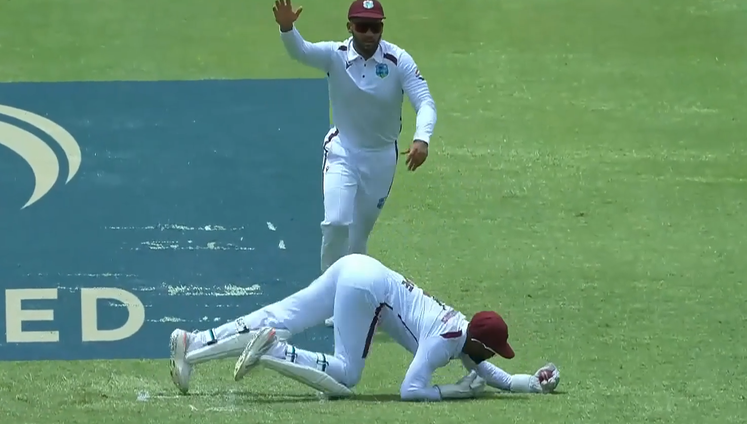 Moment of Brilliance! Shai Hope's brilliant one-handed catch