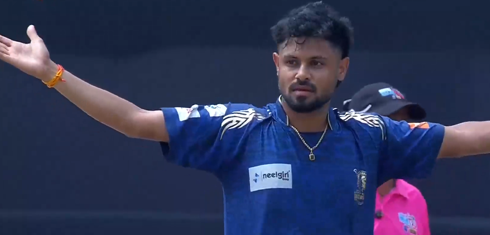 Siddhant Sharma's 3 for 33 | Match 20