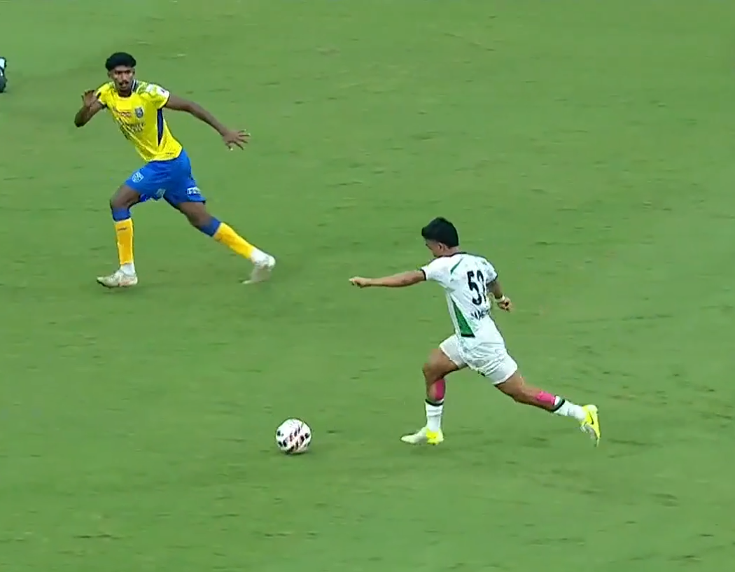 GOLAZO! Mahitosh Roy fires Mohammedan SC ahead
