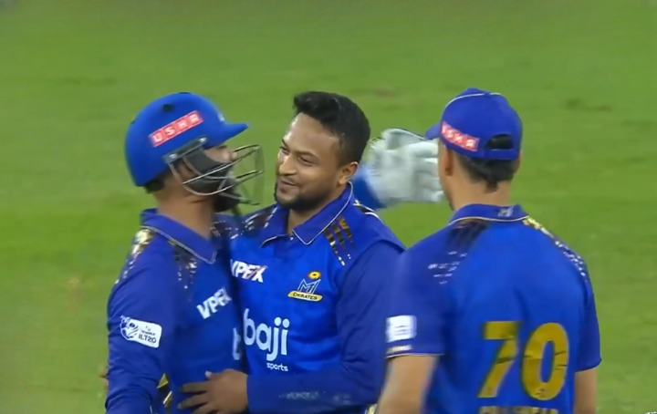 MI Emirates beat Desert Vipers by 4 wickets | Match 24 