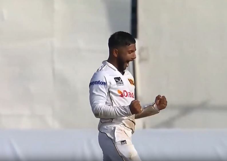 Sonal Dinusha's 3 for 22 | 2nd Test, Day 2