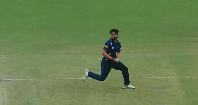Suyash Sharma's 4 for 17 | Match 6