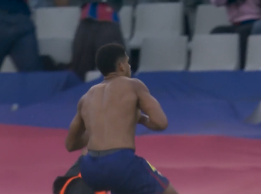 LAST-MINUTE HERO! Araújo seals the derby