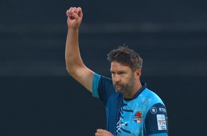 Andrew Tye's 3 for 24 | Match 28