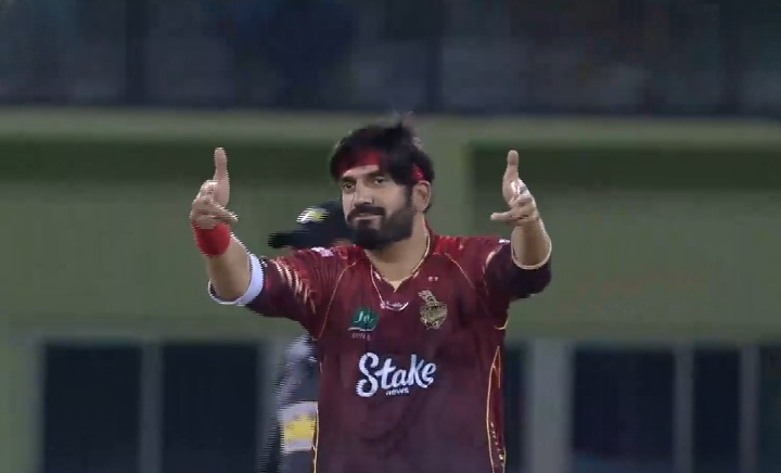 Usman Tariq's 4 for 35 | Qualifier 2