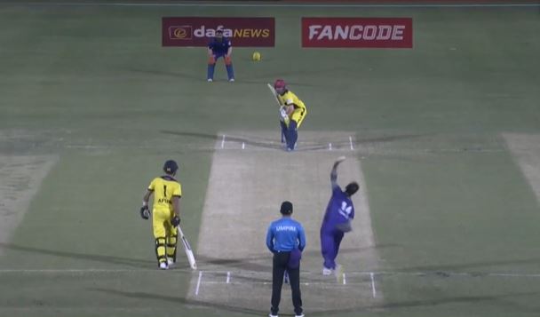 ILT20 Pearls vs ILT20 Thunderbolts: Uzair Khan's 3 for 23