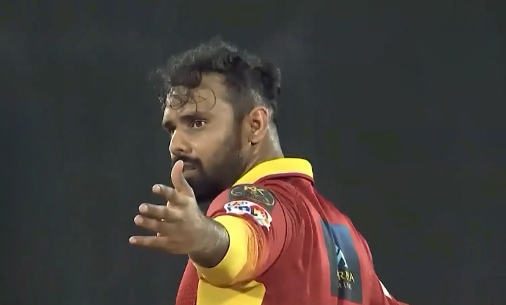 Hanuma Vihari's 3 for 19 | Match 23