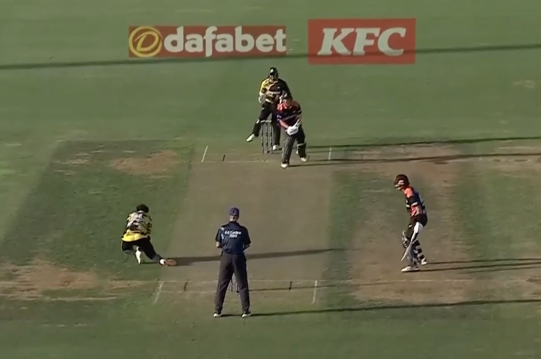 DOUBLE STRIKE! Jesse Tashkoff bags back-to-back wickets 