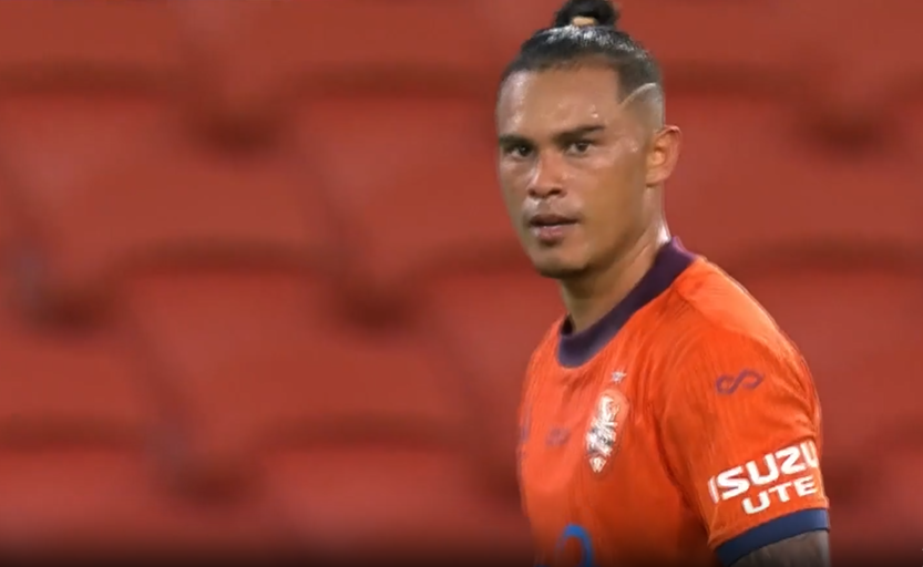 LATE STRIKE! Salas nets a stunning stoppage-time goal