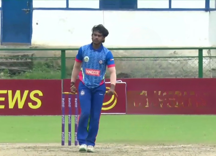 Yugdeep Saini's 4 for 10 | Match 17