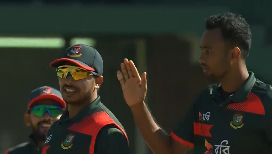 Bangladesh beat Zimbabwe by 7 wickets | 3rd ODI