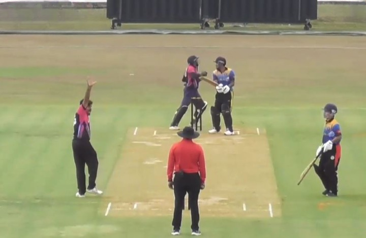 Zakir Hussain's 3 for 12 | Match 2