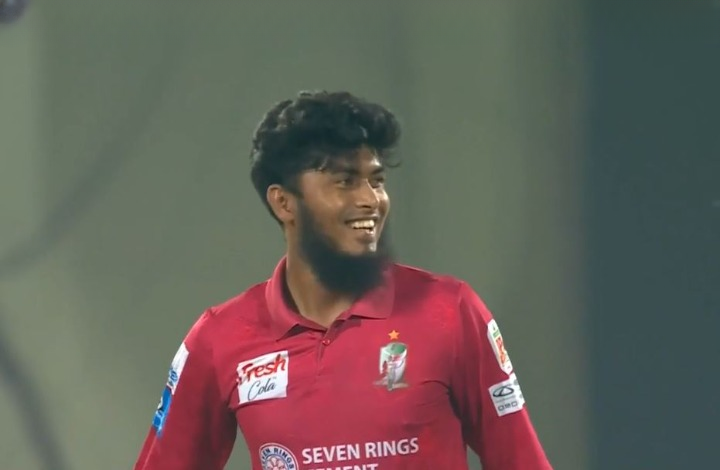 Rishad Hossain's 3 for 15 | Match 12 