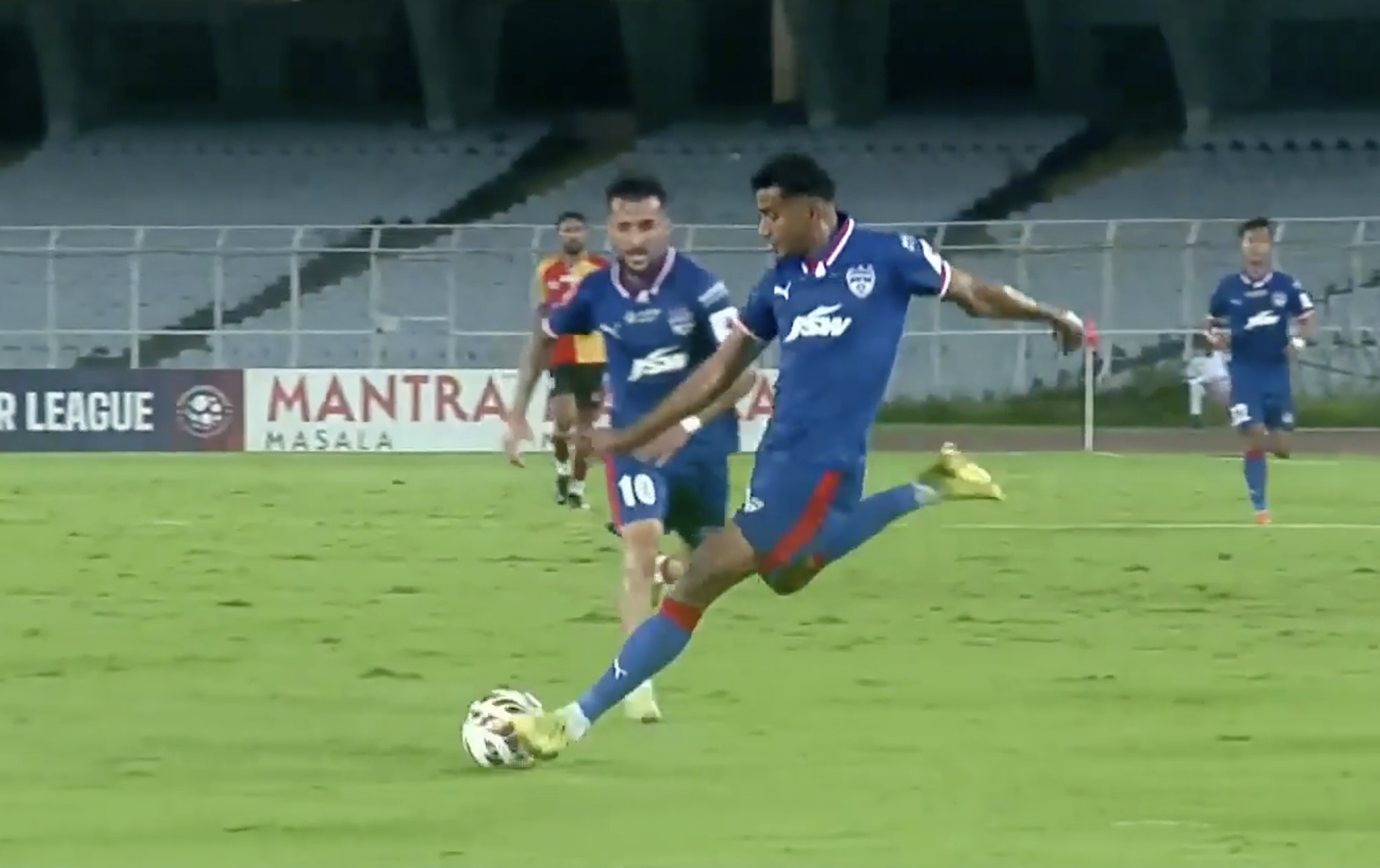 SCREAMER! Ashique's thunderbolt fires Bengaluru FC ahead