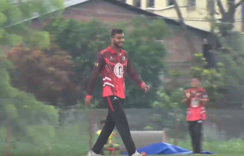 Abhinav Singh's 4 for 10 | Match 27