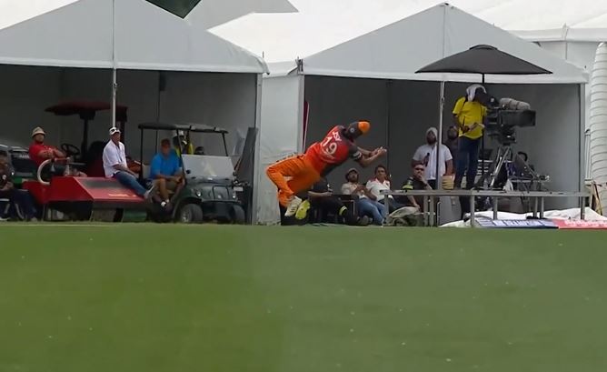 WOWZA! Abhijai Mansingh's jaw-dropping catch you can't miss