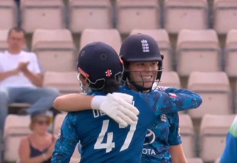 Alice Davidson-Richards's 53 off 73 | 1st ODI